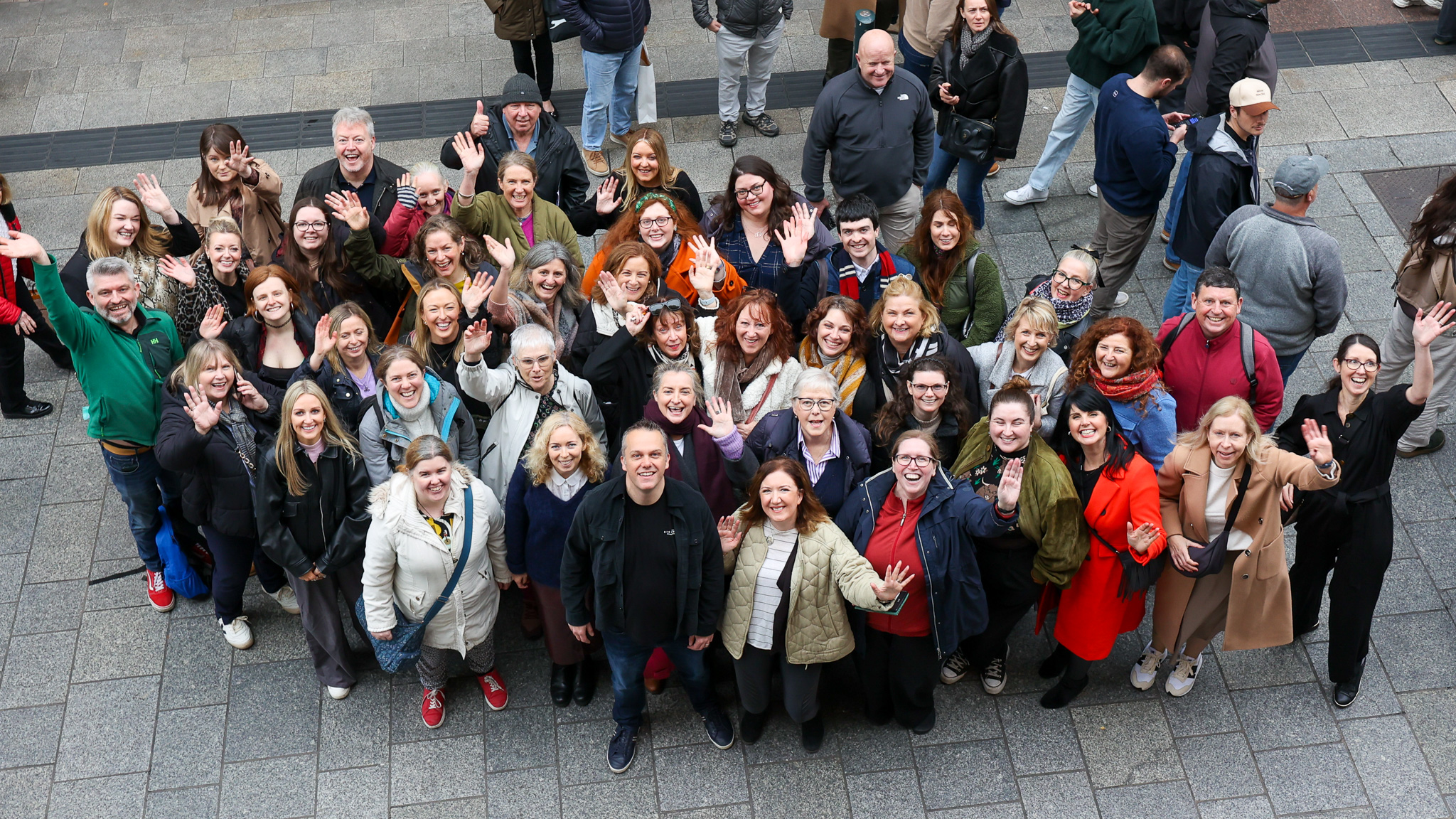 The Dawson Chorus sing on Bewleys Balcony